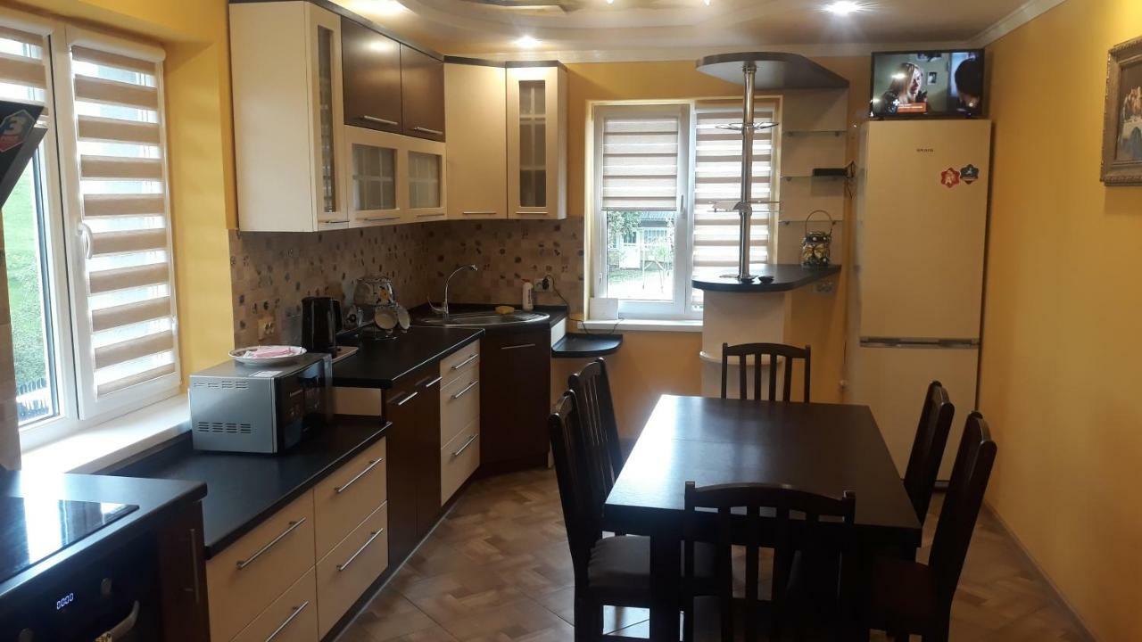 Bee House Поляниця Апартаменти バコヴェル エクステリア 写真
